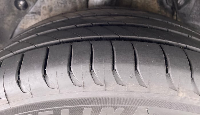 2016 Hyundai Elite i20 ASTA 1.2 (O), Petrol, Manual, 39,169 km, Right Rear Tyre Tread