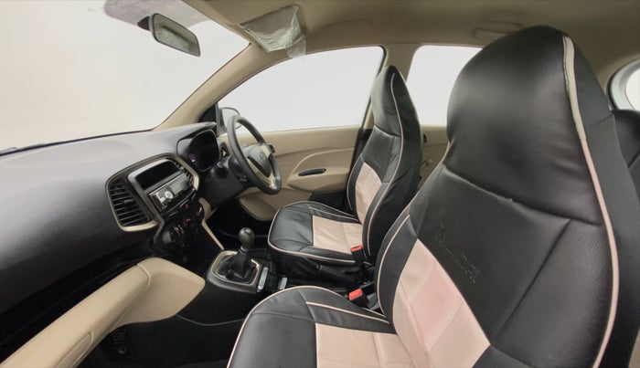 2019 Hyundai NEW SANTRO ERA 1.1, Petrol, Manual, 17,976 km, Right Side Front Door Cabin
