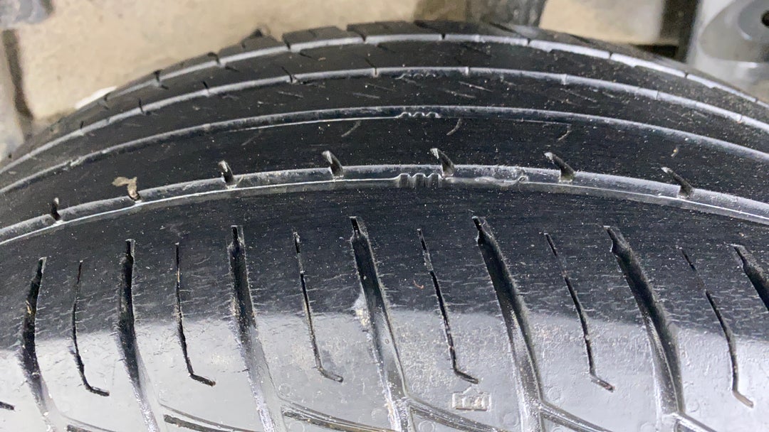 Left Rear Tyre Tread