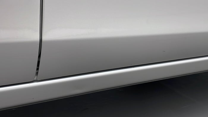 MITSUBISHI LANCER EX-Running Board RHS Dent