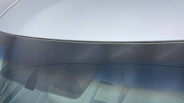 TOYOTA CAMRY-Windshield Front Air Bubbles
