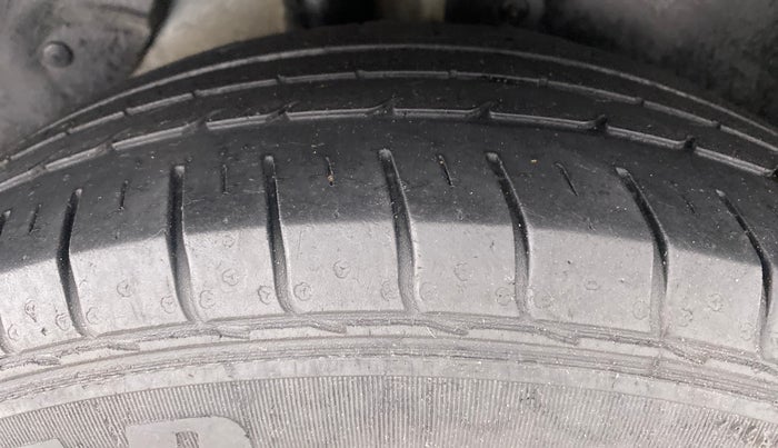 2017 Hyundai Creta 1.6 E + VTVT, Petrol, Manual, 57,562 km, Right Rear Tyre Tread