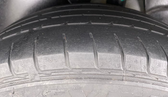 2017 Hyundai Creta 1.6 E + VTVT, Petrol, Manual, 57,562 km, Left Rear Tyre Tread