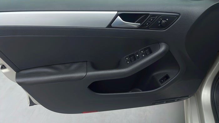 VOLKSWAGEN JETTA-Driver Side Door Panels Controls