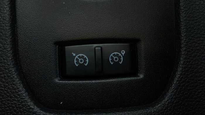 RENAULT DUSTER-Cruise Control