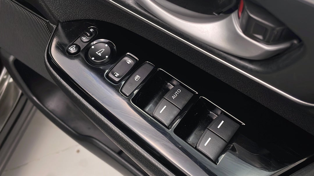 2018 Honda CR-V Vti (2wd), Automatic, 79898 km, Drivers Side Door Panel Controls