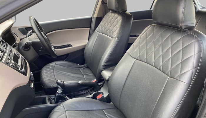 2018 Hyundai Elite i20 SPORTZ 1.4, Diesel, Manual, 26,434 km, Right Side Front Door Cabin