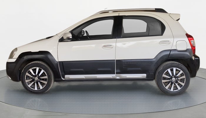 2014 Toyota Etios CROSS VD, Diesel, Manual, 34,015 km, Left Side