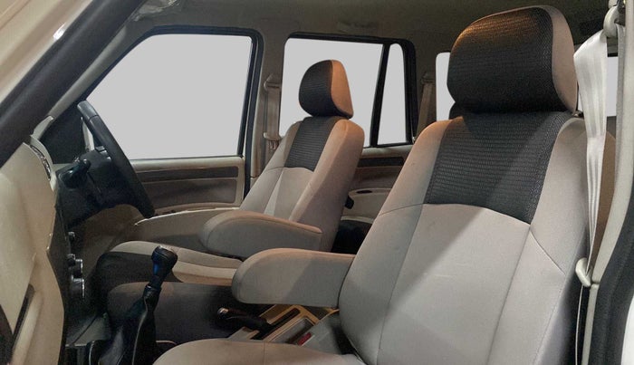 2021 Mahindra Scorpio S9, Diesel, Manual, 28,622 km, Right Side Front Door Cabin