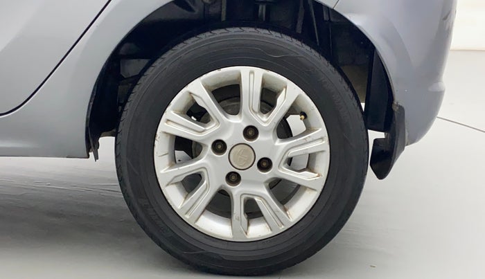 2018 Tata Tiago XZ PETROL, CNG, Manual, 98,861 km, Left Rear Wheel