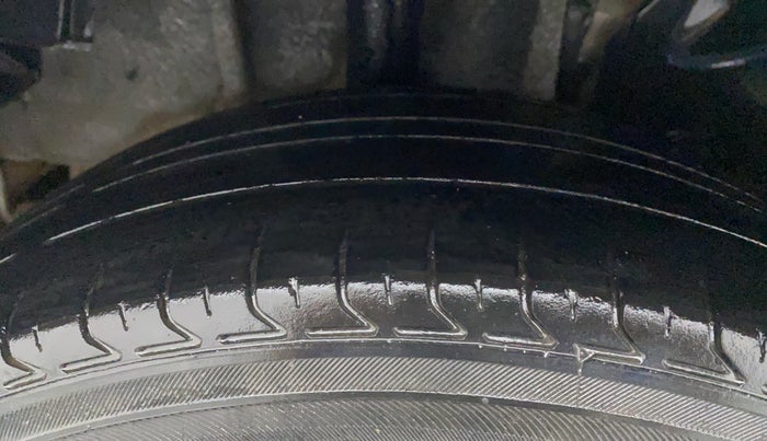 2018 Tata Tiago XZ PETROL, CNG, Manual, 98,861 km, Right Rear Tyre Tread