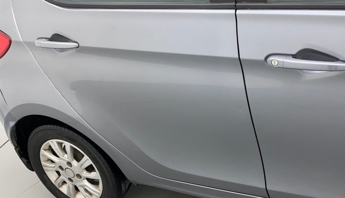 2018 Tata Tiago XZ PETROL, CNG, Manual, 98,861 km, Right rear door - Minor scratches
