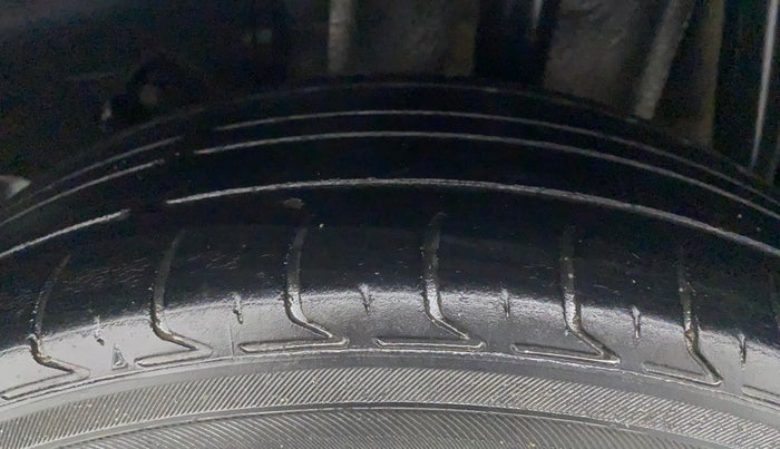 2018 Tata Tiago XZ PETROL, CNG, Manual, 98,861 km, Left Rear Tyre Tread