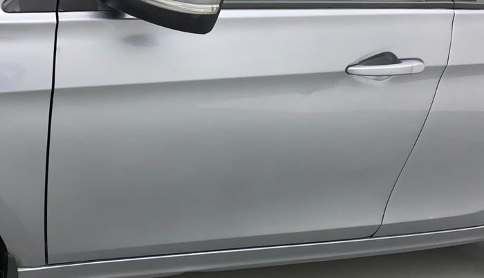 2018 Tata Tiago XZ PETROL, CNG, Manual, 98,861 km, Front passenger door - Slightly dented