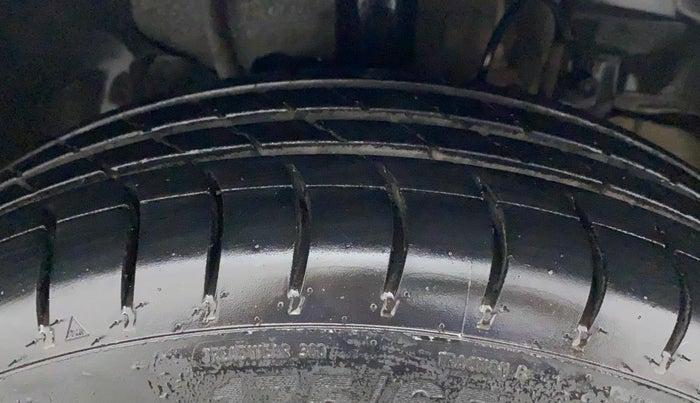 2018 Tata Tiago XZ PETROL, CNG, Manual, 98,861 km, Right Front Tyre Tread