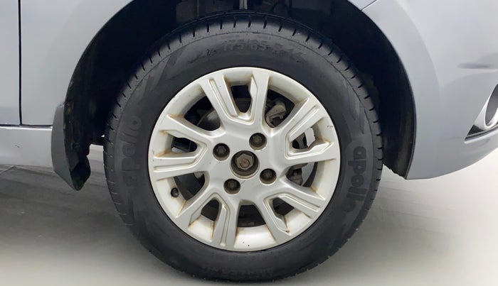 2018 Tata Tiago XZ PETROL, CNG, Manual, 98,861 km, Right Front Wheel