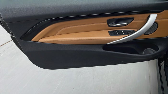 BMW 435I-Driver Side Door Panels Controls