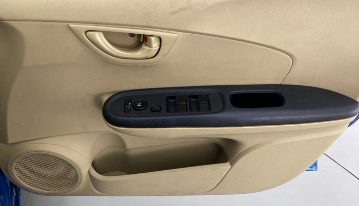 2015 Honda Amaze 1.2 SMT I VTEC, Petrol, Manual, 44,068 km, Driver Side Door Panels Control