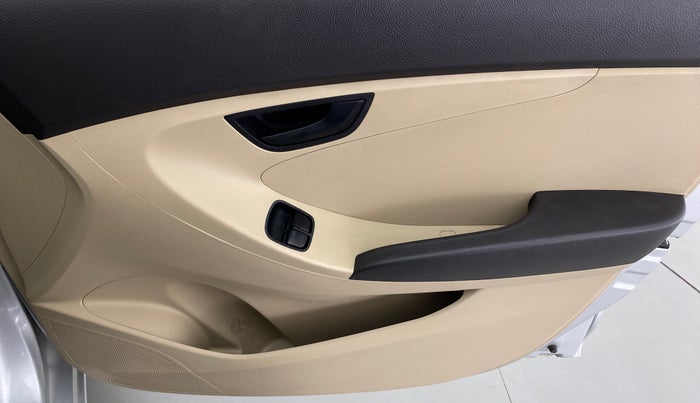 2018 Hyundai Eon ERA PLUS, Petrol, Manual, 31,189 km, Driver Side Door Panels Control