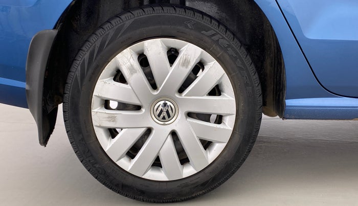 2016 Volkswagen Ameo COMFORTLINE 1.2, Petrol, Manual, 61,496 km, Right Rear Wheel