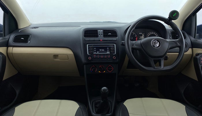 2016 Volkswagen Ameo COMFORTLINE 1.2, Petrol, Manual, 61,496 km, Dashboard