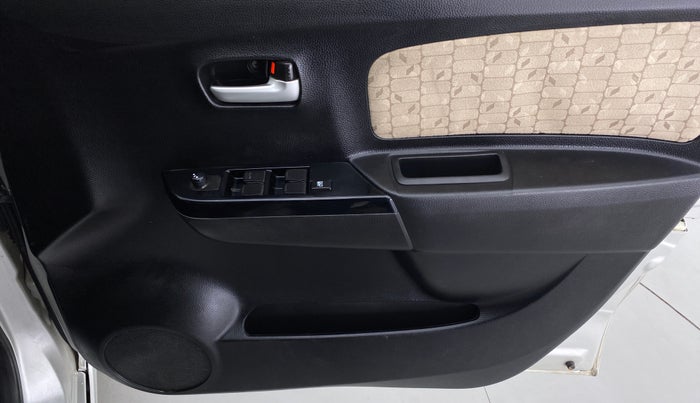 2018 Maruti Wagon R 1.0 VXI PLUS AMT, Petrol, Automatic, 58,092 km, Driver Side Door Panels Control