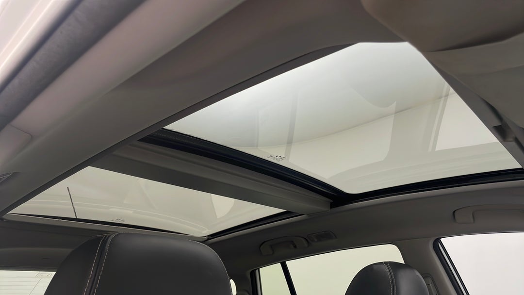 Interior Sunroof/Moonroof