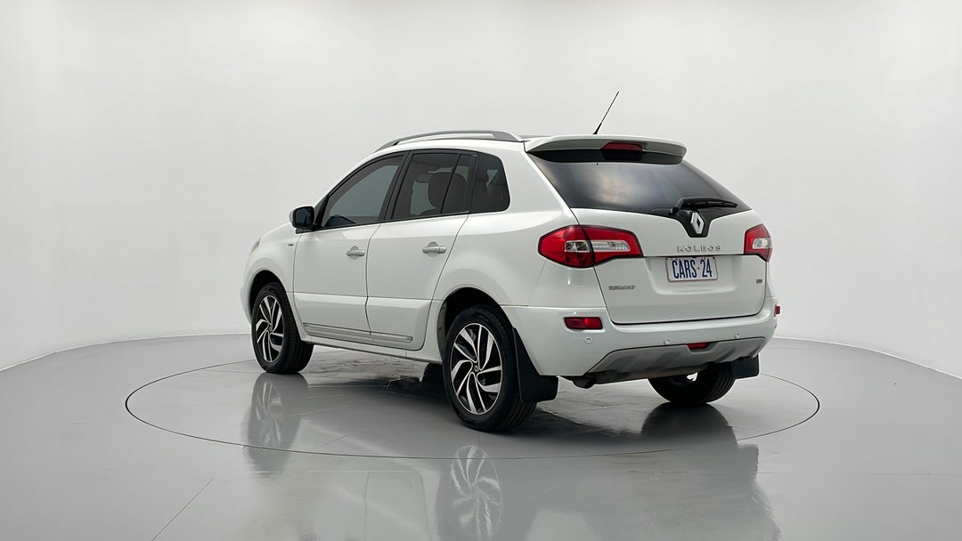 Left Back Diagonal (45- Degree) View