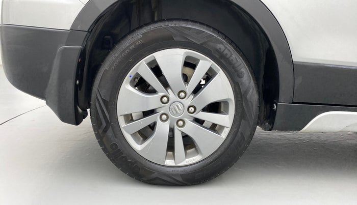 2016 Maruti S Cross ZETA 1.3, Diesel, Manual, 96,519 km, Right Rear Wheel