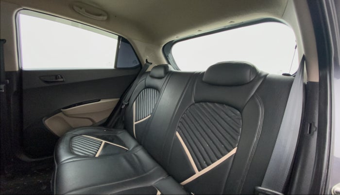 2019 Hyundai Grand i10 MAGNA 1.2 VTVT, Petrol, Manual, 10,547 km, Right Side Rear Door Cabin