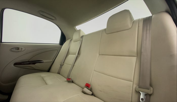 2014 Toyota Etios GD EXCLUSIVE, Diesel, Manual, 45,474 km, Right Side Rear Door Cabin