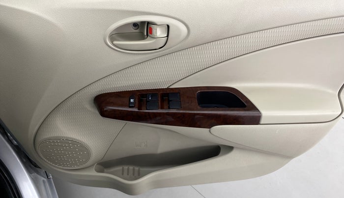 2014 Toyota Etios GD EXCLUSIVE, Diesel, Manual, 45,474 km, Driver Side Door Panels Control