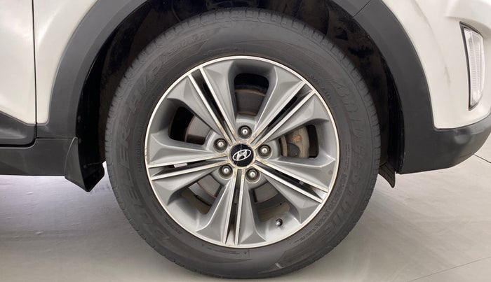 2017 Hyundai Creta 1.6 SX PLUS AUTO PETROL, Petrol, Automatic, 55,344 km, Right Front Wheel
