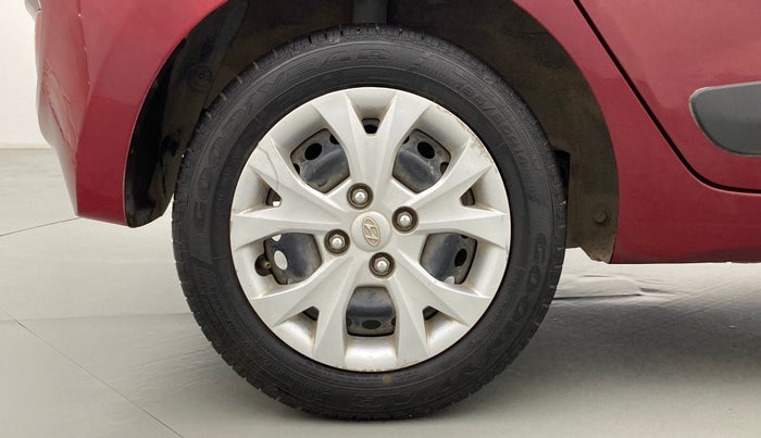 2015 Hyundai Grand i10 SPORTZ 1.2 KAPPA VTVT, Petrol, Manual, 48,483 km, Right Rear Wheel