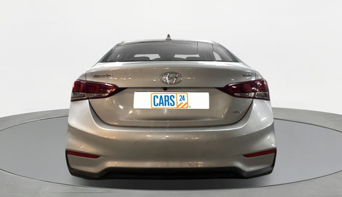 2018 Hyundai Verna 1.6 SX (O) CRDI MT, Diesel, Manual, 59,442 km, Back/Rear