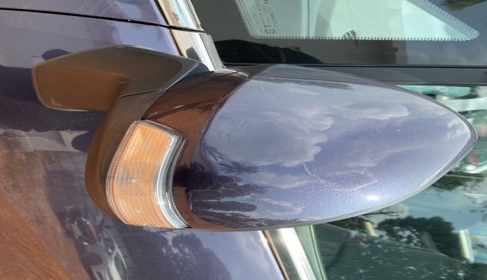 2019 Mahindra MARAZZO M6 8 STR, Diesel, Manual, 10,146 km, Left rear-view mirror - Minor scratches