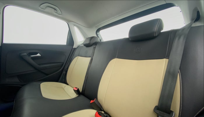 2020 Volkswagen Polo COMFORTLINE PLUS 1.0, Petrol, Manual, 41,485 km, Right Side Rear Door Cabin