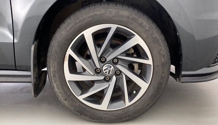 2020 Volkswagen Polo COMFORTLINE PLUS 1.0, Petrol, Manual, 41,485 km, Right Front Wheel