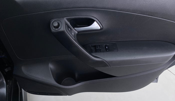 2020 Volkswagen Polo COMFORTLINE PLUS 1.0, Petrol, Manual, 41,485 km, Driver Side Door Panels Control