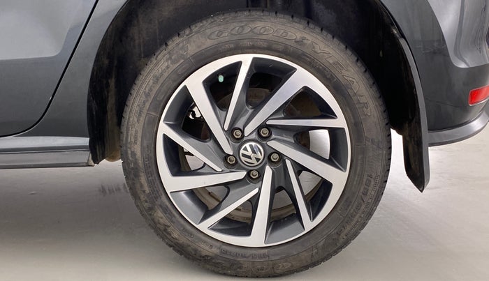 2020 Volkswagen Polo COMFORTLINE PLUS 1.0, Petrol, Manual, 41,485 km, Left Rear Wheel