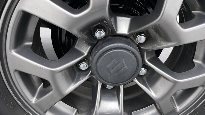 SUZUKI JIMNY-Wheel Cap LHS Rear Broken