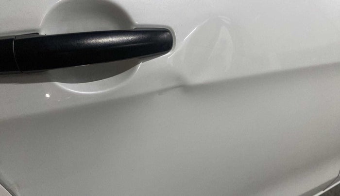 2017 Maruti Celerio VXI d, Petrol, Manual, 48,467 km, Right rear door - Minor scratches
