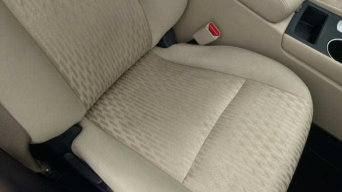 NISSAN ALTIMA-Seat RHS Front Stain