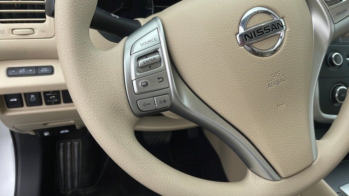 NISSAN ALTIMA-Steering Wheel Trim Faded
