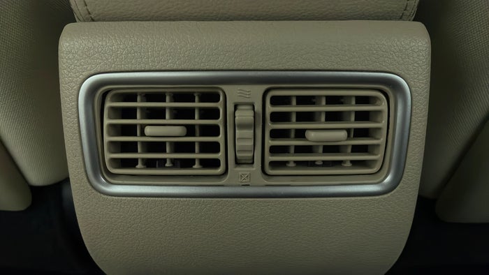 NISSAN ALTIMA-Rear AC Vents