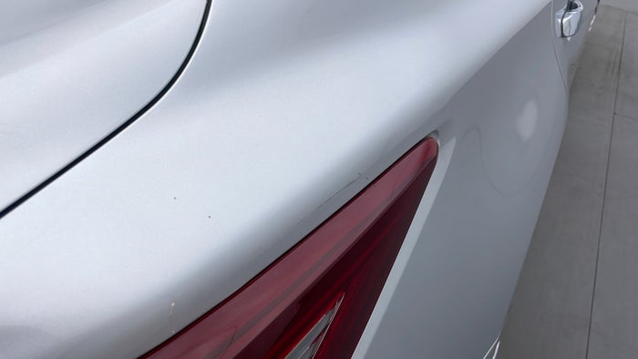 NISSAN ALTIMA-Quarter Panel RHS Scratch