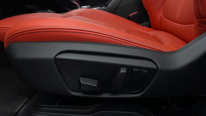 BMW 218I-Driver Side Adjustment Panel