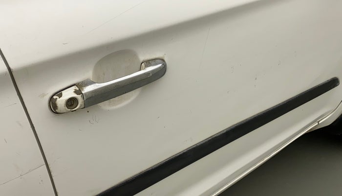 2010 Hyundai i20 MAGNA 1.2, Petrol, Manual, 76,928 km, Driver-side door - Minor scratches
