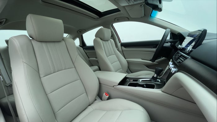 HONDA ACCORD-Right Side Front Door Cabin View