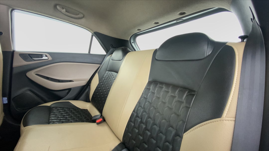 Right Side Rear Door Cabin